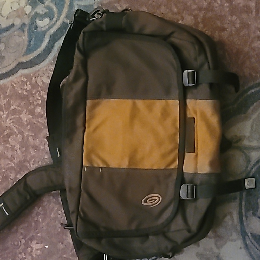 Timbuk2 backpack / soft sided crossbody briefcase